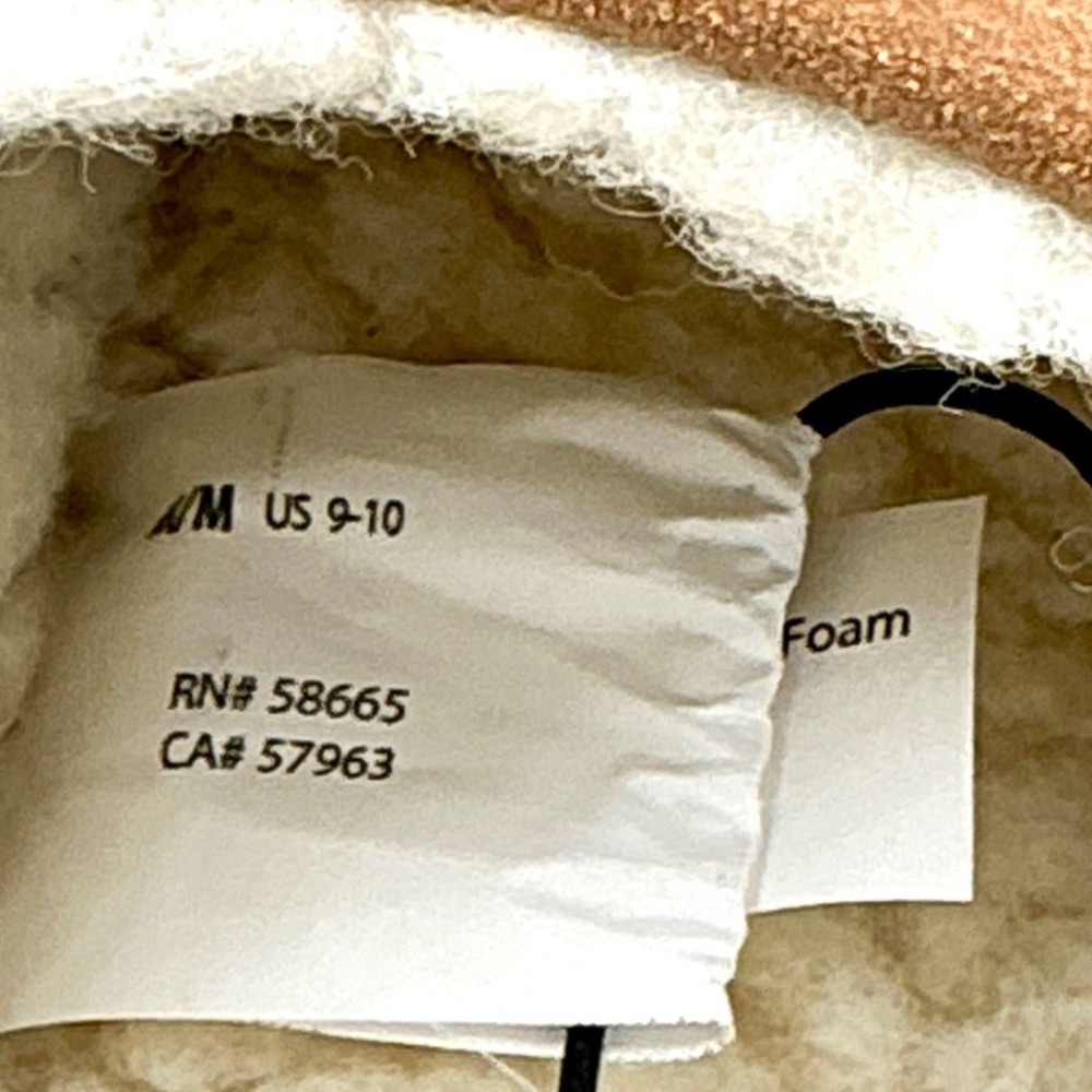 Nordstrom Rack Mens Size 9-10 Slippers Tan Quilted Faux Fur Puffer MSRP $30 - Picture 13 of 14